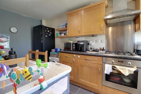 undefined, Redwood Drive, Crewe