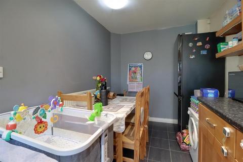 undefined, Redwood Drive, Crewe