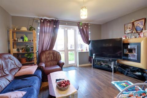 undefined, Redwood Drive, Crewe