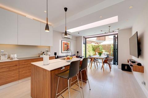 3 bedroom terraced house for sale, Ridley Avenue, London W13