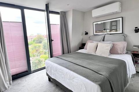 57 Ridley Avenue, London, W13 9XW