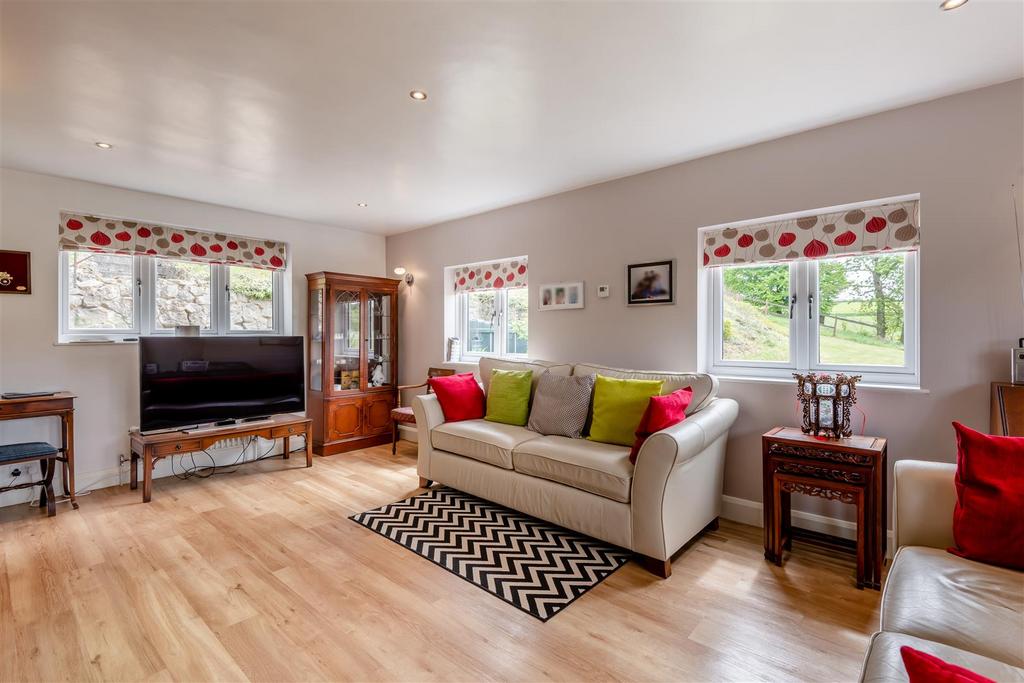 8646194-interior09.jpg