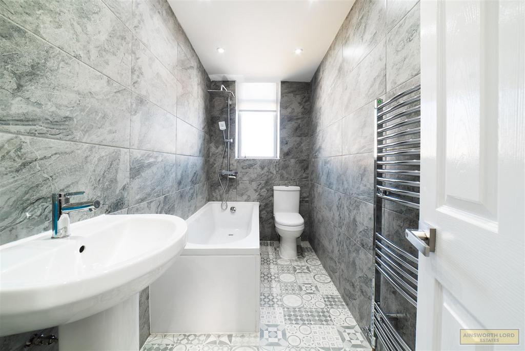 Family bathroom