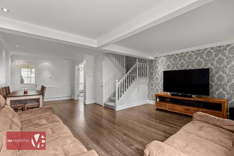 4 bedroom semi-detached house for sale, Buryholme, Broxbourne EN10