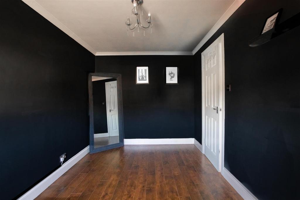 Bedroom.1.jpg