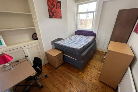 5 bedroom terraced house for sale, Heathfield Road, Heath, Cardiff