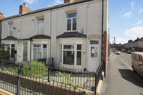 2 bedroom end of terrace house for sale, Ernests Avenue, Holland Street, Hull HU9