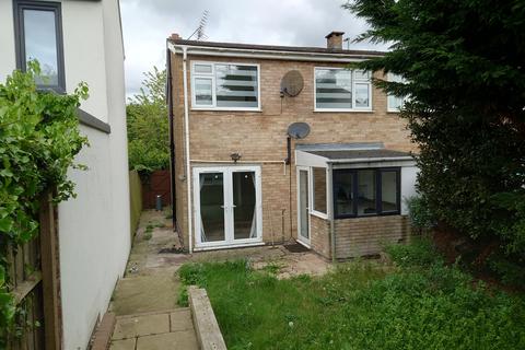 3 bedroom terraced house to rent, North End, Higham Ferrers NN10