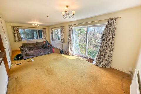 2 bedroom detached bungalow for sale, 11 Grove Avenue, Beeston, Nottingham, Nottinghamshire, NG9 4ED