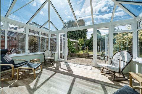 20 The Vines, Wokingham, RG41 4YY