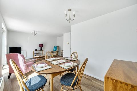 20 The Vines, Wokingham, RG41 4YY