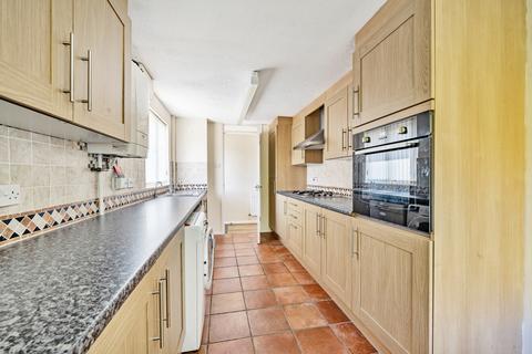 20 The Vines, Wokingham, RG41 4YY