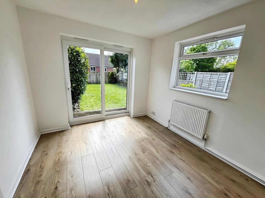 Sitting Garden Room
