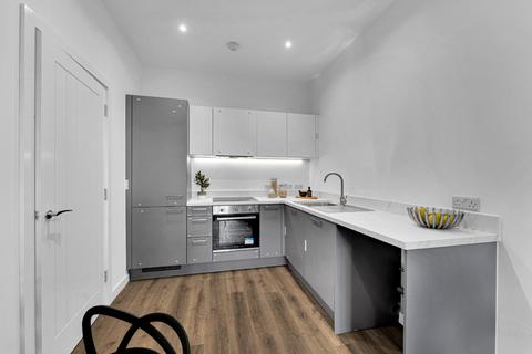 2 bedroom flat to rent, Cotton Gardens, Bolton, Greater Manchester, BL1