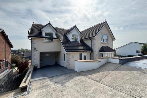 6 bedroom detached house for sale, Stradey Hill, Pwll