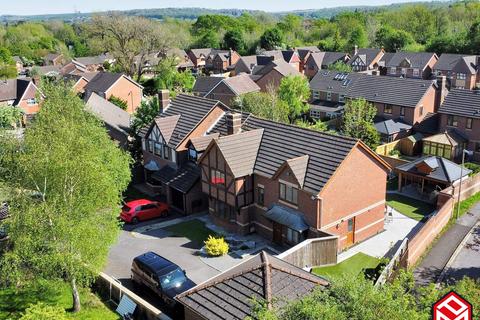 4 bedroom detached house for sale, Bryn Melys, Broadlands, Bridgend, Bridgend County. CF31 5DN