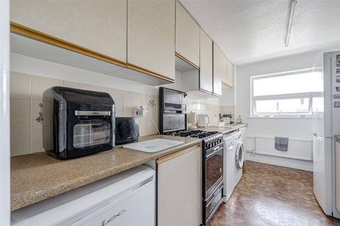 2 bedroom flat for sale, Lansdowne Road, Worthing, West Sussex, BN11