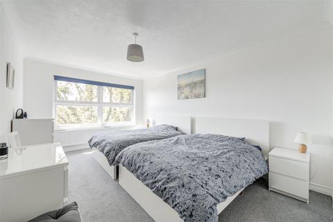 2 bedroom flat for sale, Lansdowne Road, Worthing, West Sussex, BN11