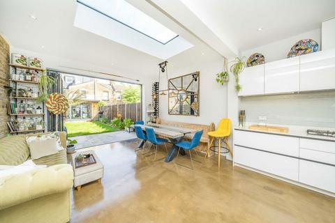 6 Swaffield Road, London, SW18 3AH