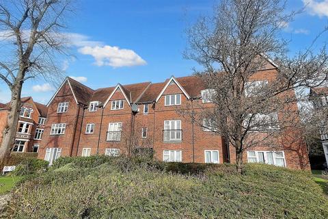 2 bedroom apartment for sale, 11 Manor Park Close, Birmingham B13