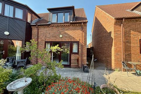 2 bedroom semi-detached house for sale, Heritage Court, Magdalene Street, Glastonbury