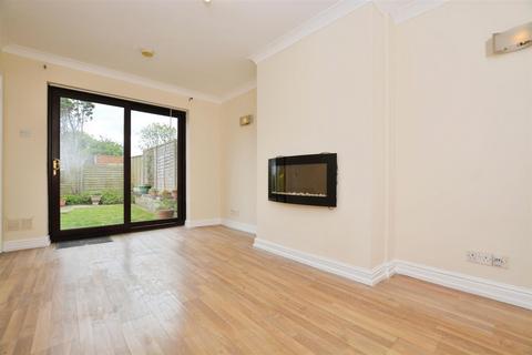 25 Hall View, Messingham, Scunthorpe, DN17 3TD