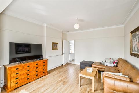 58a Redbridge Lane West, London, E11 2JU