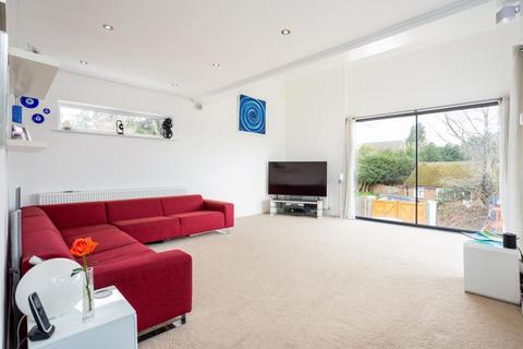 5 bedroom detached house for sale, Cheapside Road, Ascot