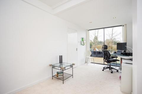 5 bedroom detached house for sale, Cheapside Road, Ascot
