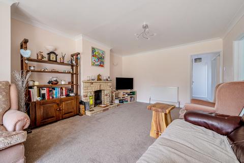 9 Denham Drive, Basingstoke, RG22 6LT