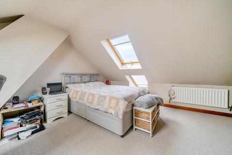 9 Denham Drive, Basingstoke, RG22 6LT