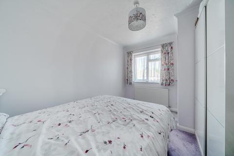 9 Denham Drive, Basingstoke, RG22 6LT