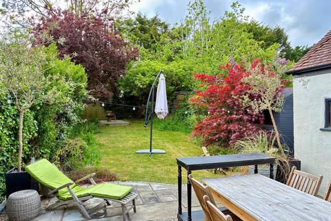 undefined, Stoneleigh, Epsom