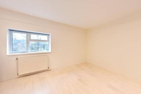 120 Cedar Way, Guildford, GU1 1JF