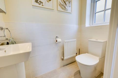 33 Bletchley Way, Horsforth, Leeds, LS18 4FZ