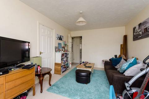 1 bedroom flat to rent, Winery Lane, Kingston, Kingston upon Thames, KT1