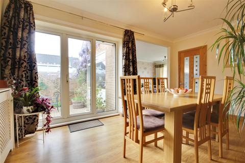 4 bedroom detached bungalow for sale, The Meadows, Cherry Burton