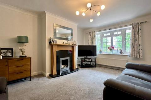 14 Dickinson Drive, Sutton Coldfield, B76 1FP