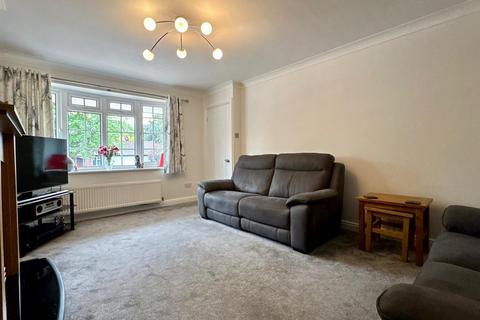 14 Dickinson Drive, Sutton Coldfield, B76 1FP