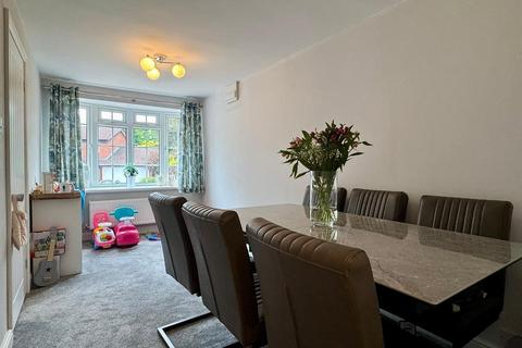14 Dickinson Drive, Sutton Coldfield, B76 1FP