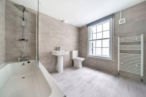 2 bedroom flat to rent, King Street, Maidstone, ME14