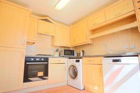 3 bedroom flat to rent, Craigend Park, Edinburgh, EH16