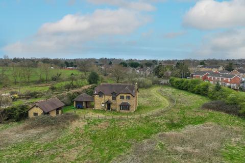 3 bedroom detached house for sale, Bangors Road North, Iver SL0