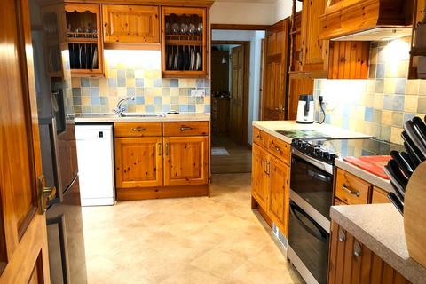 2 bedroom detached bungalow for sale, Cooks Lane, Axminster, Devon, EX13