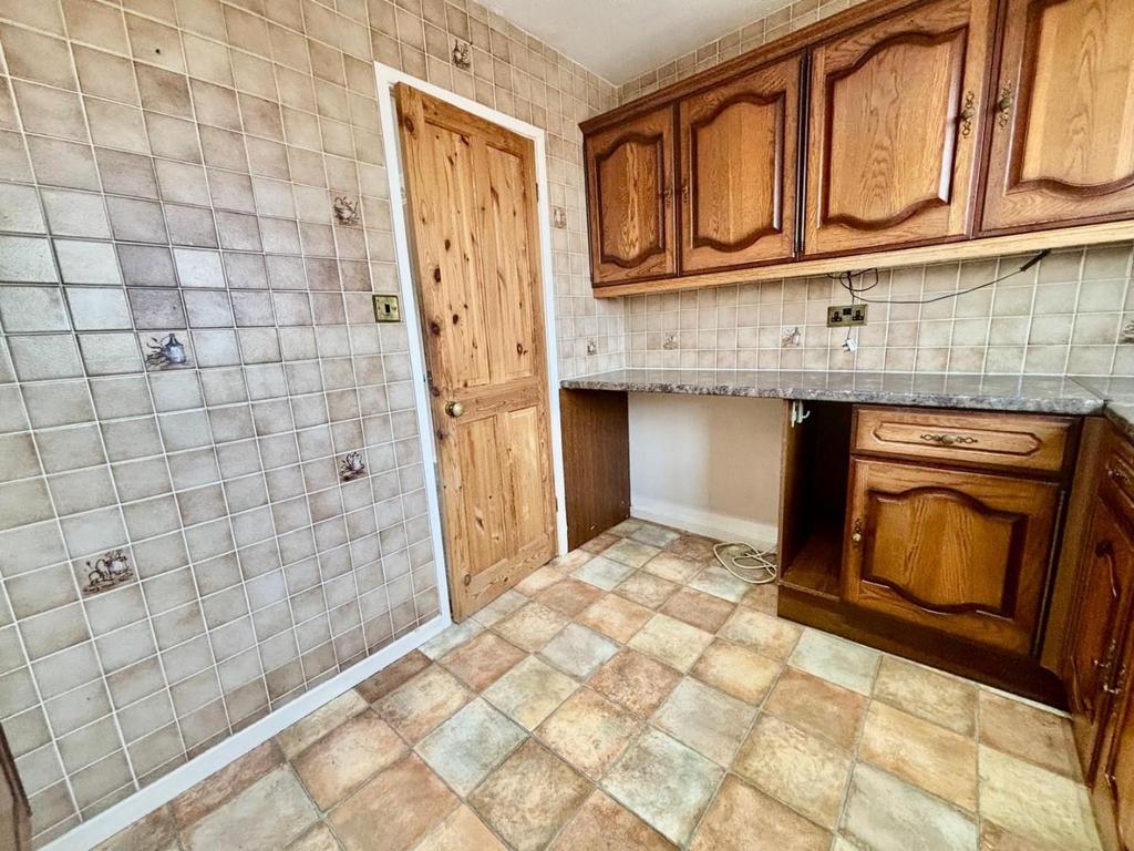 28 Kirton new 10.jpg