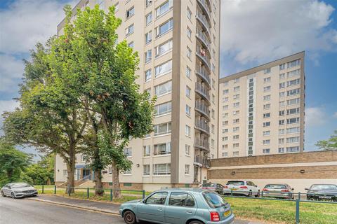 2 bedroom apartment for sale, Beaconsfield Road, Enfield