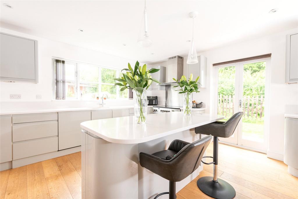 Kitchen/Dining Rm