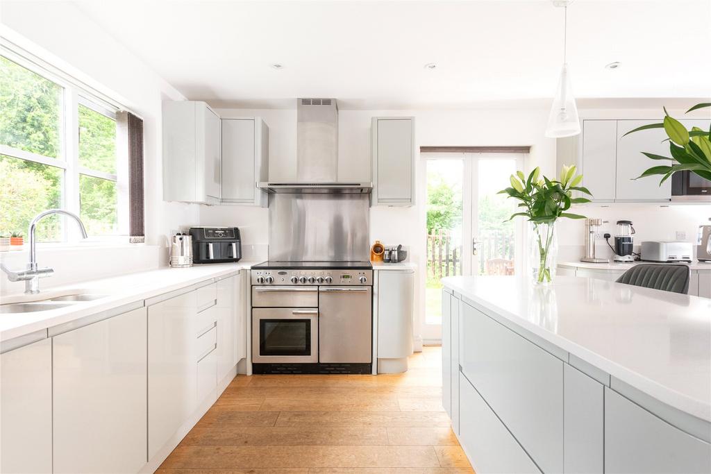 Kitchen/Dining Rm
