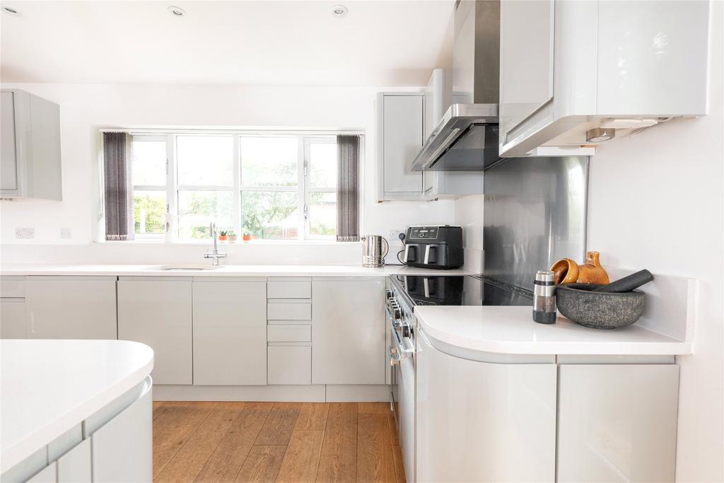 Kitchen/Dining Rm