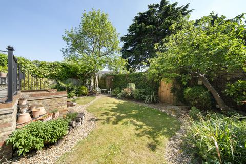 undefined, Vicarage Road, Hampton Wick